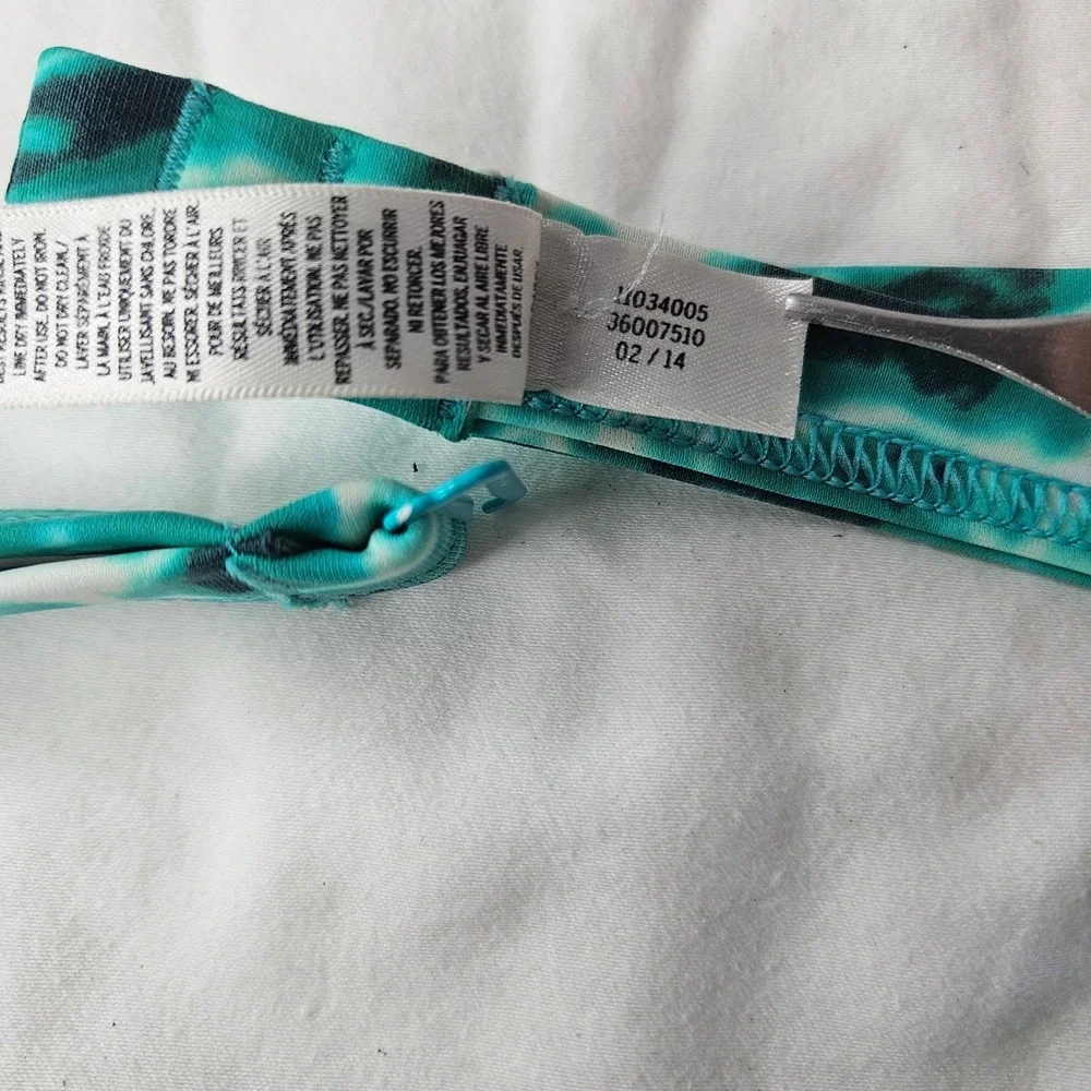 PINK Victoria's Secret Teal Snakeskin Push Up Halter Bikini‎ Top Large
